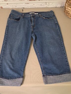 Levi's Dark Blue Denim Cropped Jeans 515 Capri Cuffed 16